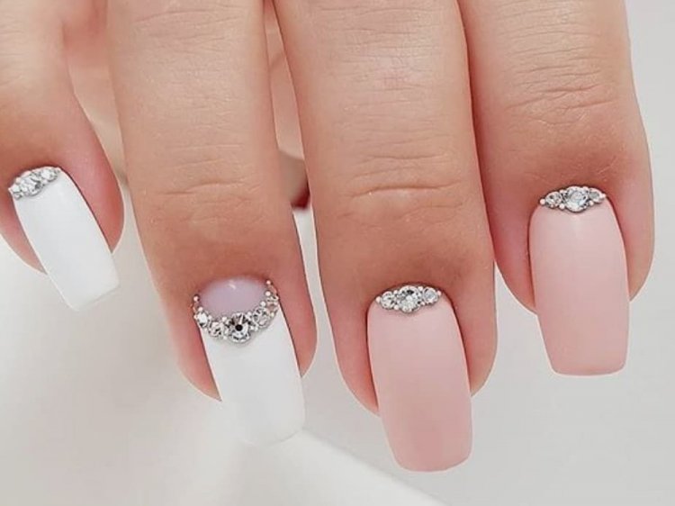 Маленькие стразы