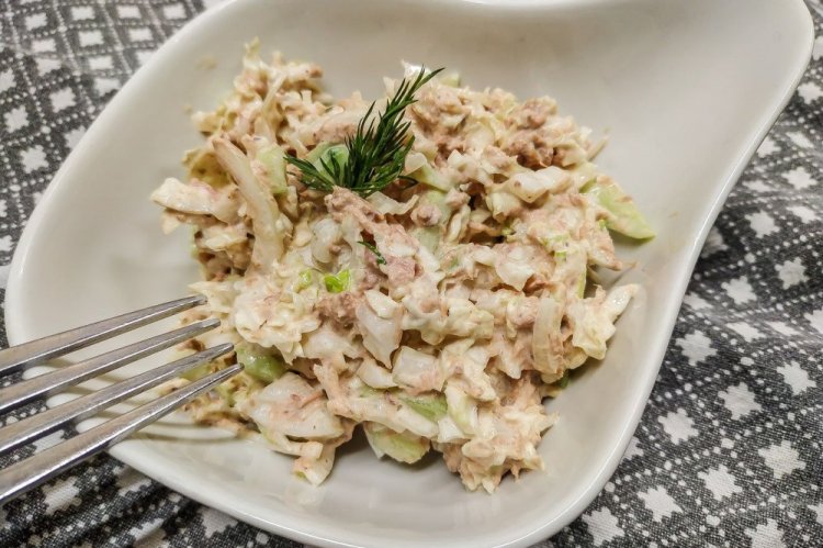 ПП салат с тунцом и капустой
