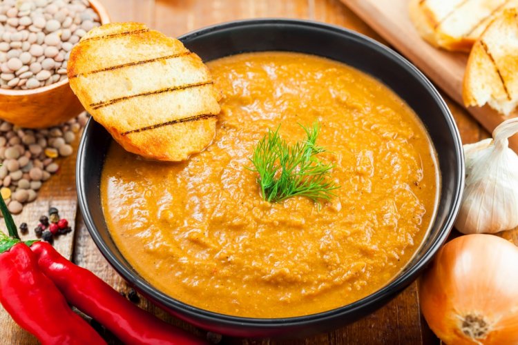 15 чечевичных супов-пюре, которые точно стоит приготовить