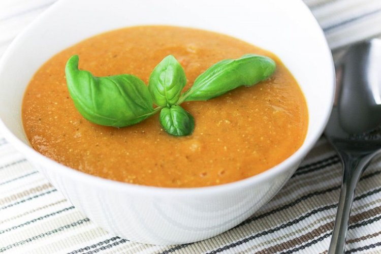 Чечевичный суп-пюре с сельдереем