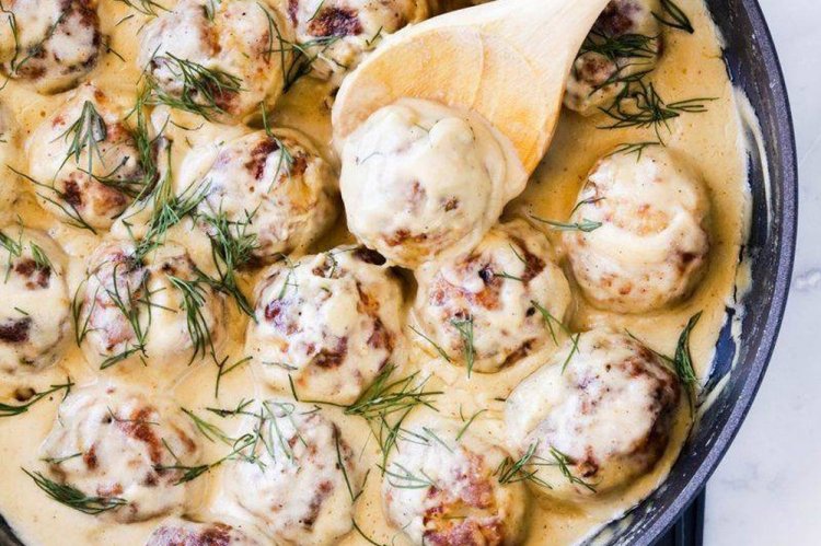 Тефтели без риса в сливочном соусе