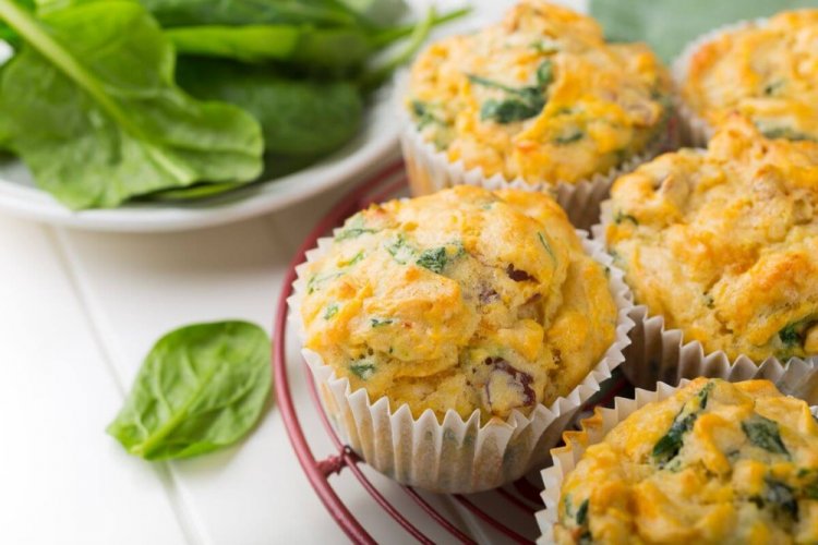 Маффины со шпинатом и морковью на рисовом молоке