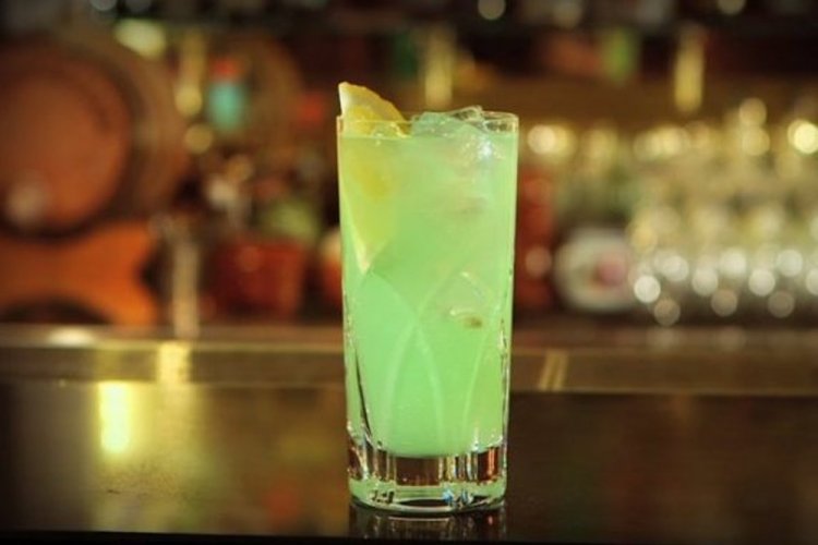 Коктейль из абсента с вермутом