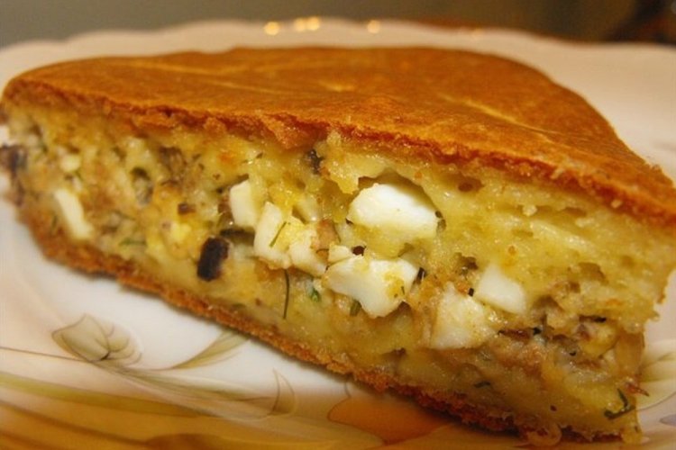 Пирог с тунцом и брынзой