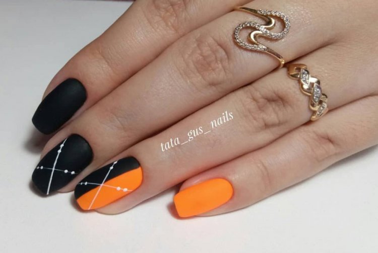 Оранжевый с черным