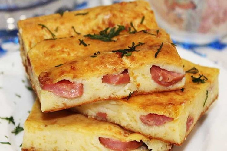 Картофельное пюре с сосисками в духовке