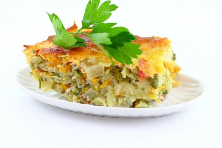 Паровая запеканка из кабачков и баклажанов