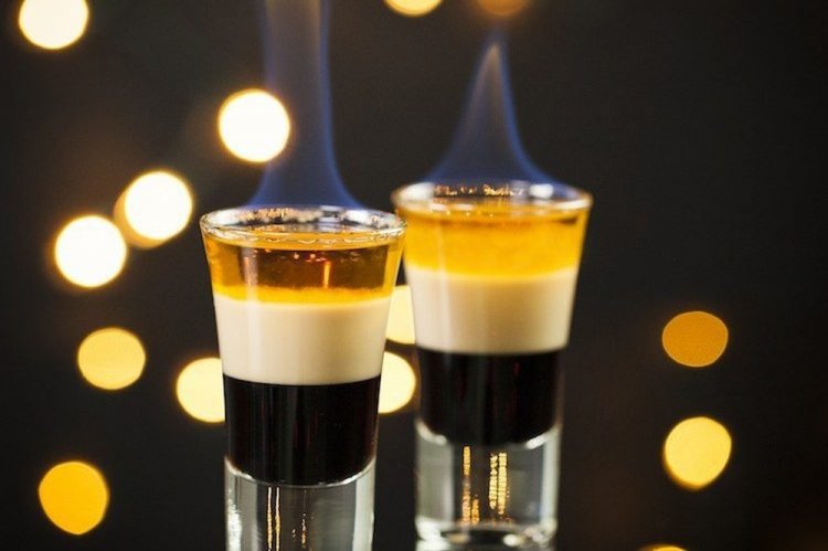 Б-52 с ликером Captain Black