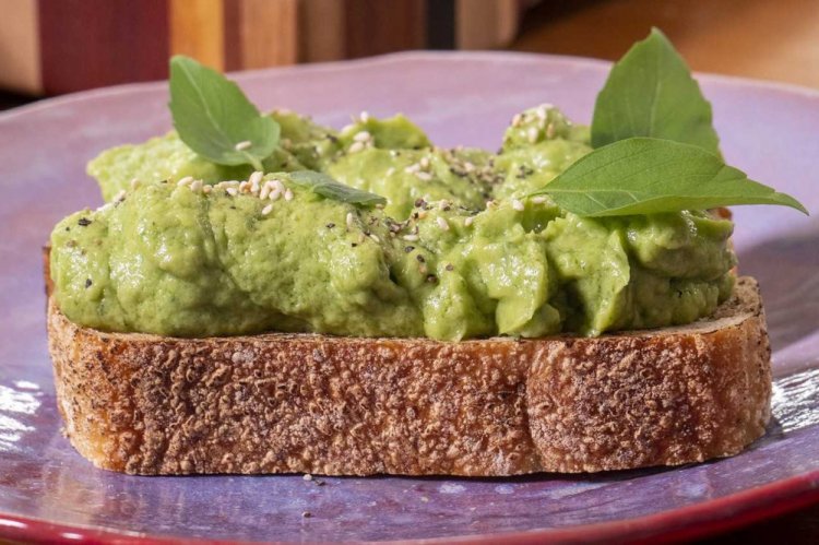 Намазка из авокадо на бутерброды