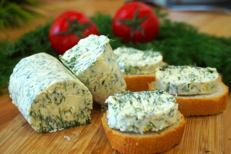 Намазка из сливочного масла и плавленого сыра