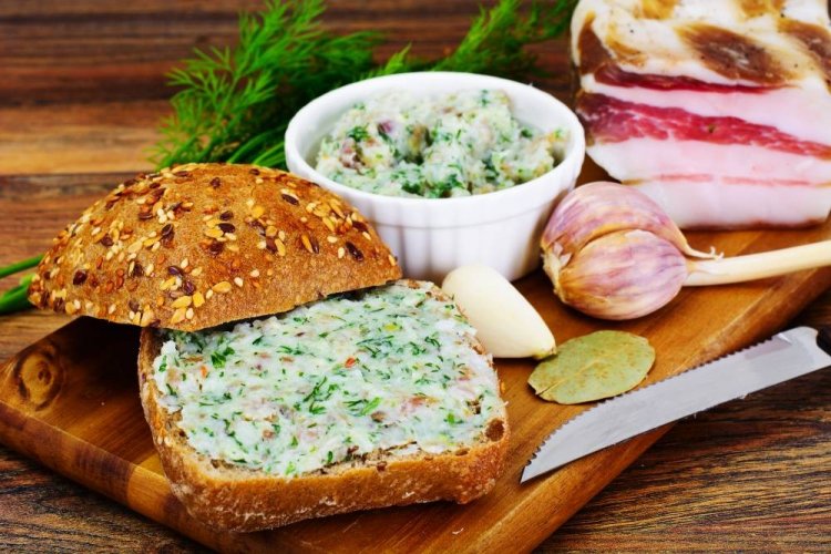 Намазка из сала на бутерброды