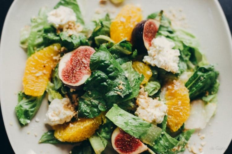 Салат с инжиром и авокадо