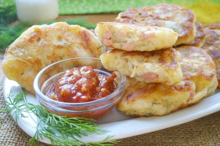 Оладьи с колбасой