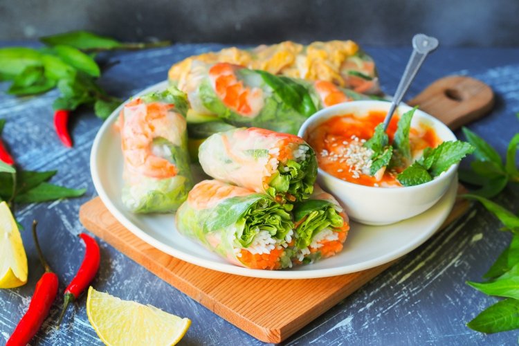 15 рецептов с рисовой бумагой, от которых ты будешь в восторге