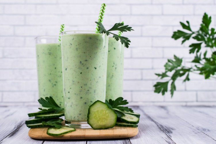 Зеленый смузи на кефире
