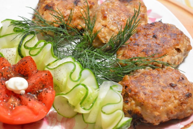 Гречаники с помидорами и сыром