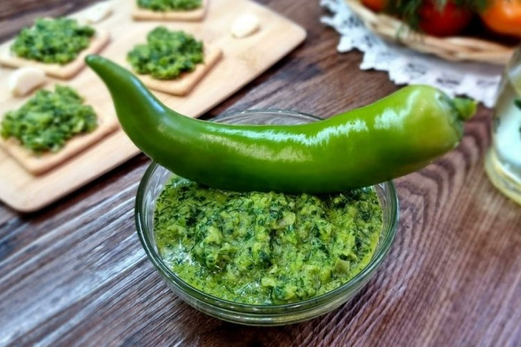 Зеленый мегрельский соус