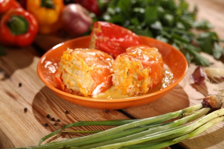 Сметанный соус для фаршированных перцев