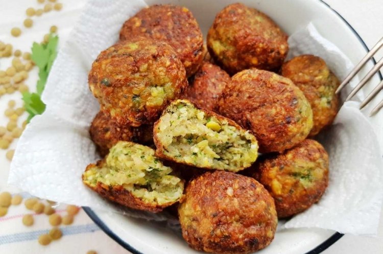 Котлеты из чечевицы с кабачком