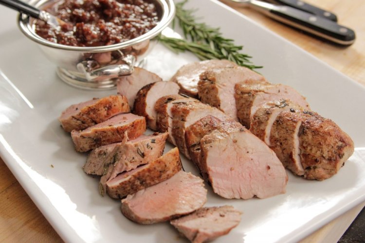 Свиная вырезка в фольге