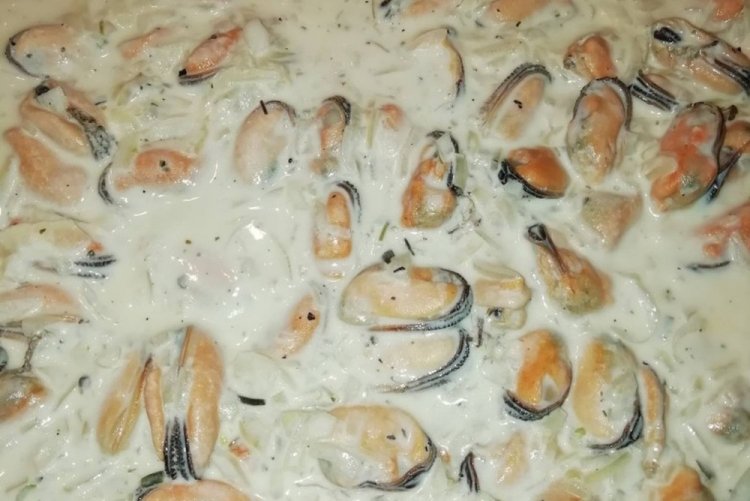 Сливочный соус с сидром для мидий