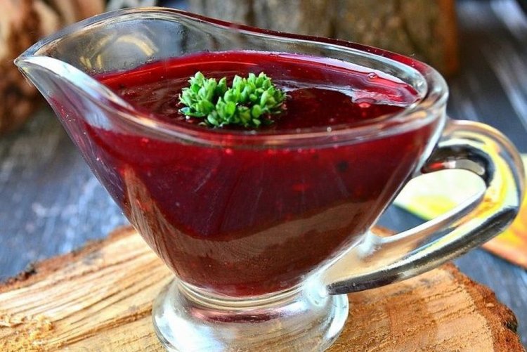 Ягодный соус для свиных ребрышек