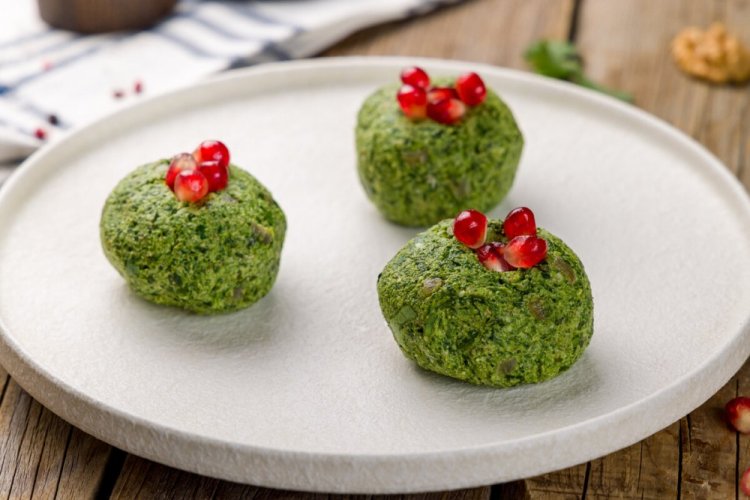 Пхали из крапивы и ароматной зелени