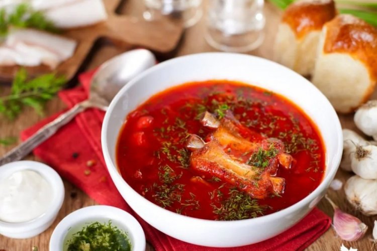 Борщ из свиных ребрышек