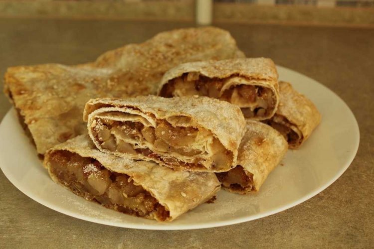 Штрудель из лаваша на сковороде