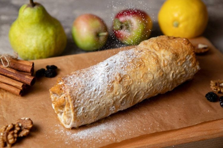 Штрудель из лаваша с грушей