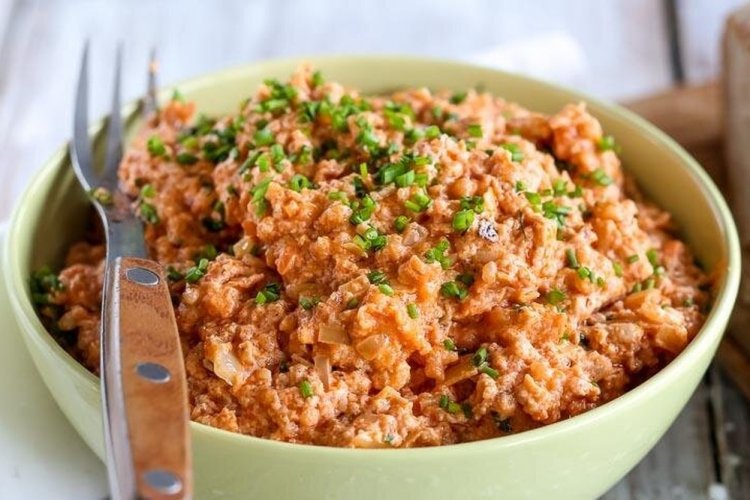 Ленивые голубцы с курицей и гречкой на сковороде