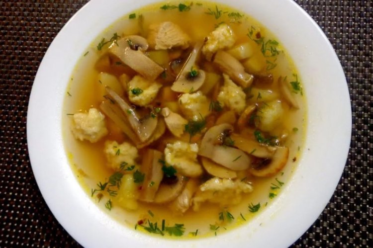 Грибной суп с клецками