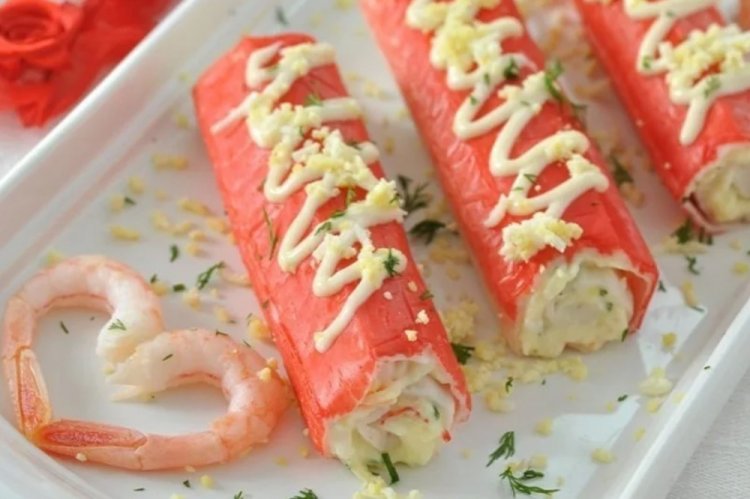Крабовые палочки, фаршированные креветками