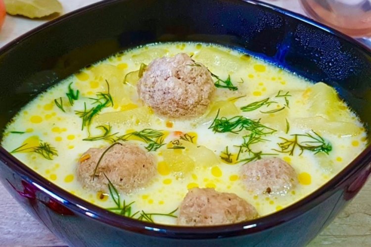 Сырный суп с фрикадельками