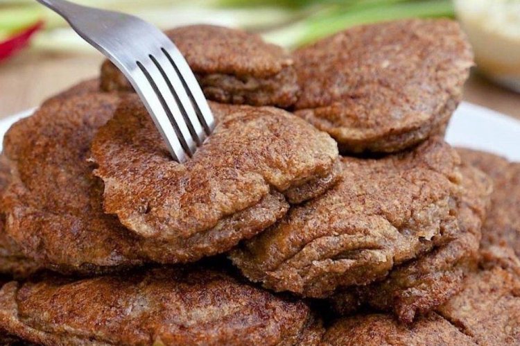 Оладьи из свиной печени с молоком