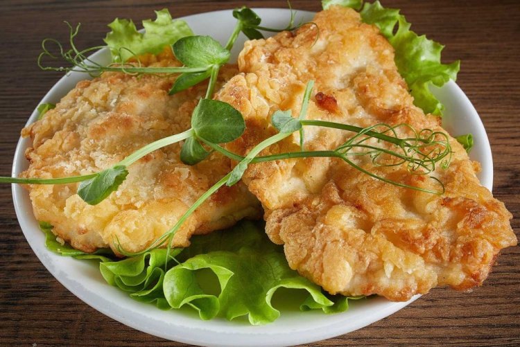 Свиная вырезка в кляре на сковороде