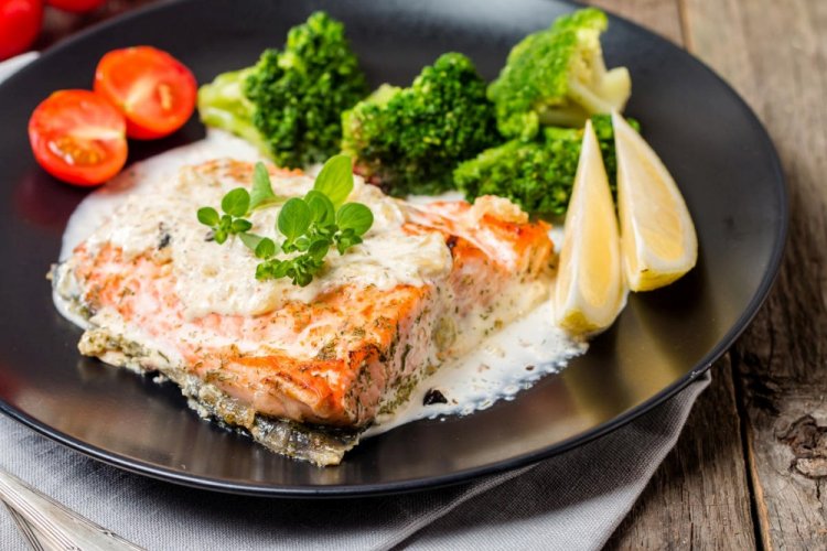 Форель в сливочном соусе в духовке