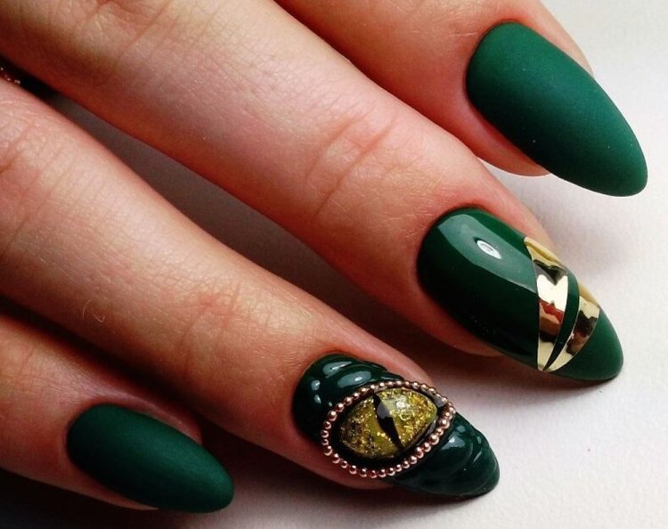 Маникюр Глаз дракона