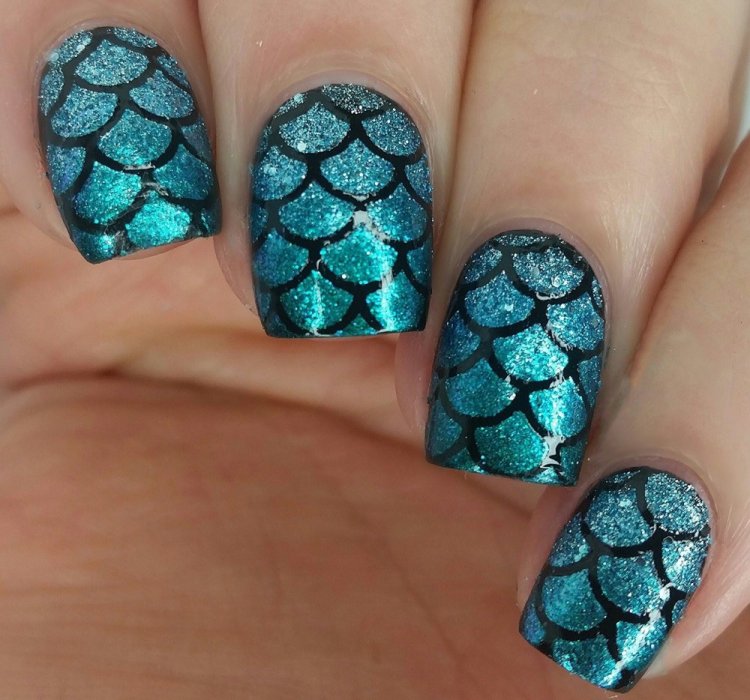 Чешуйчатый узор