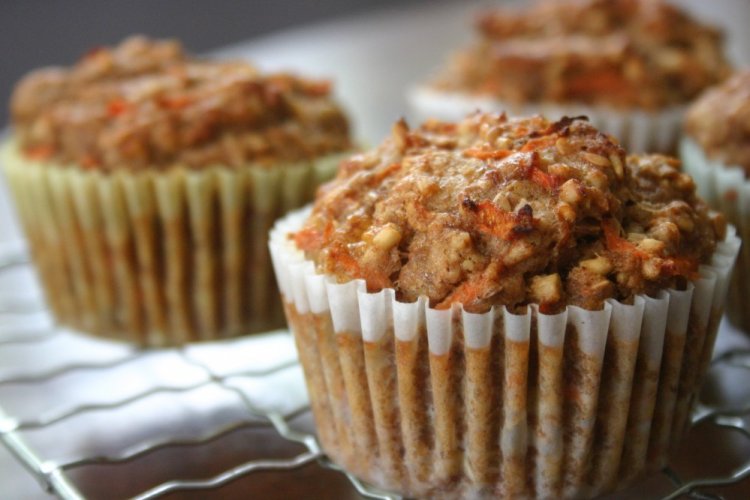 Морковные кексы с орехами