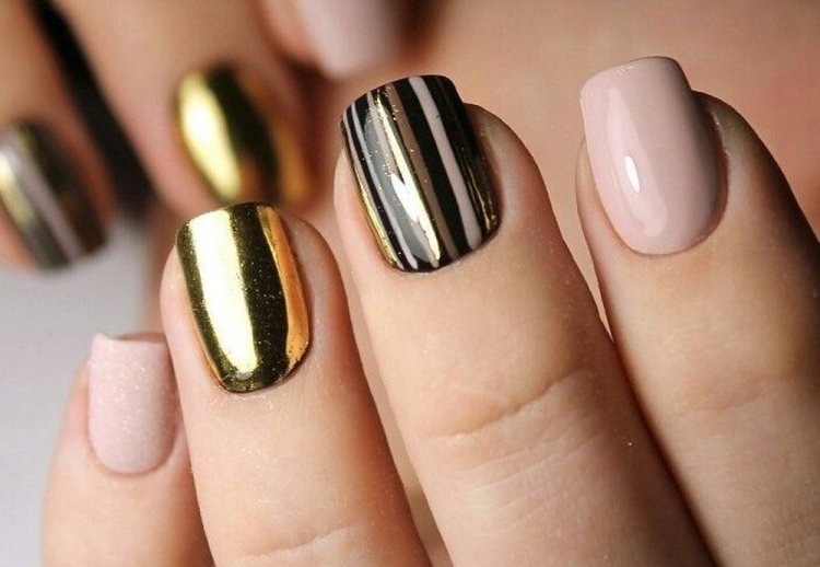 Маникюр Золотой металлик