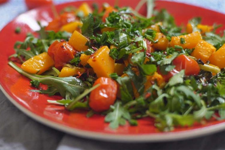 Овощной салат с тыквой