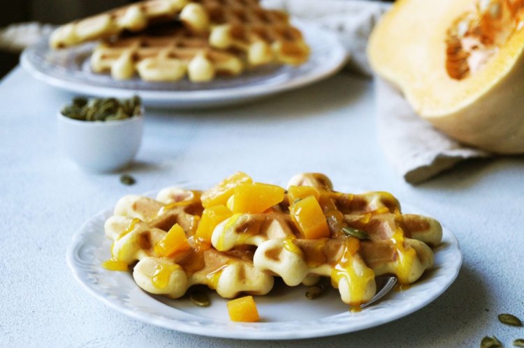 Тыквенные вафли на молоке