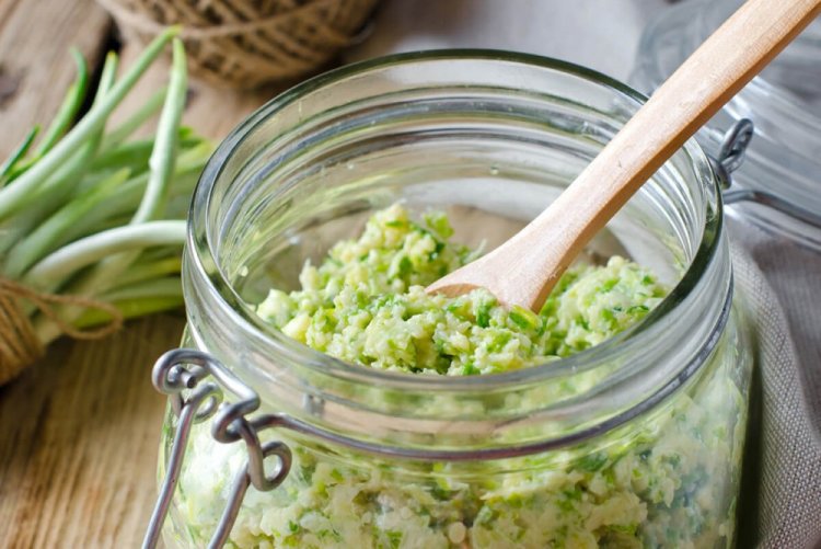 Чесночная паста со сливочным маслом