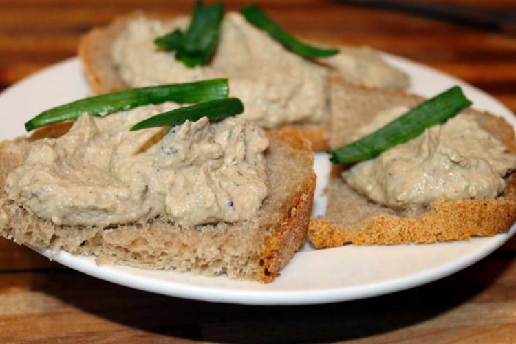 Паштет из шпрот с луком