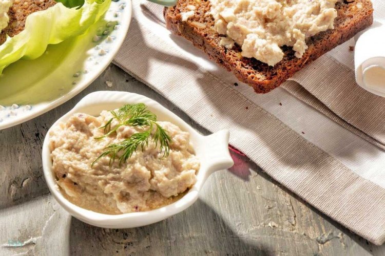 Паштет из селедки с яблоком