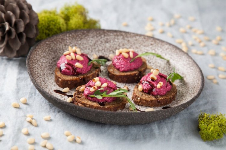 Паштет из селедки со свеклой