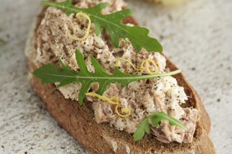 Паштет из тунца с яблоком