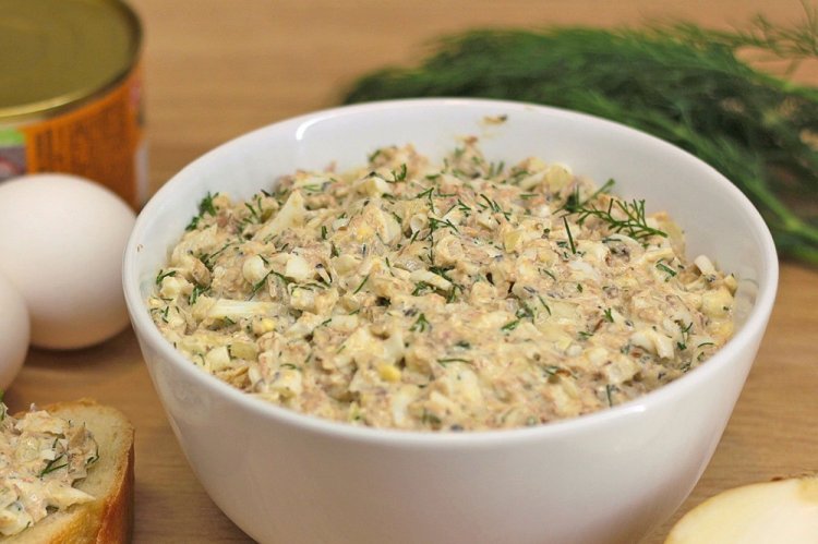 Паштет из тунца с зеленым луком