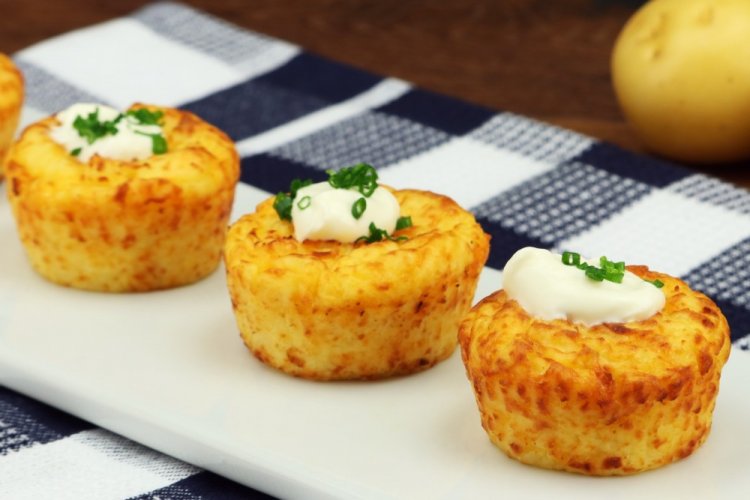 Куриные маффины с картофельным пюре